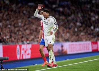 Pogledajte trenutak kada Jude Bellingham lansira izlaz s X ocjenom u Linesmanu tijekom derbija iz Real Madrida s Atletico Madridom