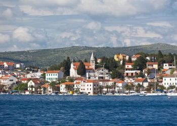 Ponedjeljak na Jadranu sunčaniji od vikenda, a vjetar slabiji