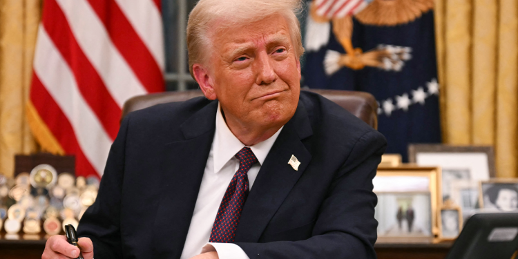 Ponuda otkupa predsjednika Donalda Trumpa saveznim radnicima koje je vratio sudac