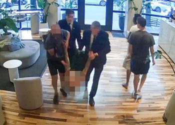 Posljednja fotografija Liama ​​Paynea živ pokazala mu je da se odvuče u svoju hotelsku sobu. Deset minuta kasnije bio je mrtav. Sada su muškarci s njim očišćeni. Ovo se ne slaže: Fred Kelly