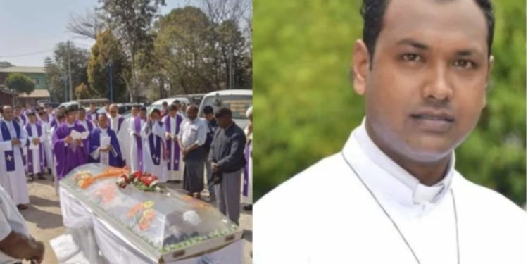 Posljednje riječi ubijenog svećenika obilaze svijet: ‘Klečim samo pred Bogom’