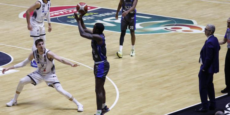 Posljednjih osam talijanskih košarkaških kupa, Brescia-Tortona 89-79: istaknute dijelove