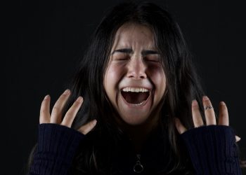 Poznati svećenik upozorio na demone u glavi: ‘Mnogi trpe, a ne znaju’