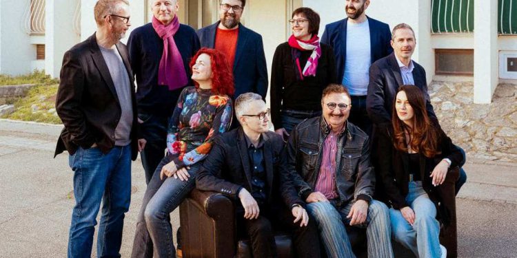 Predstavljen lijevi blok u Splitu: SDP, Možemo i Direkt krenuli u kampanju ispred derutnog hotela, time poslali siboličku poruku