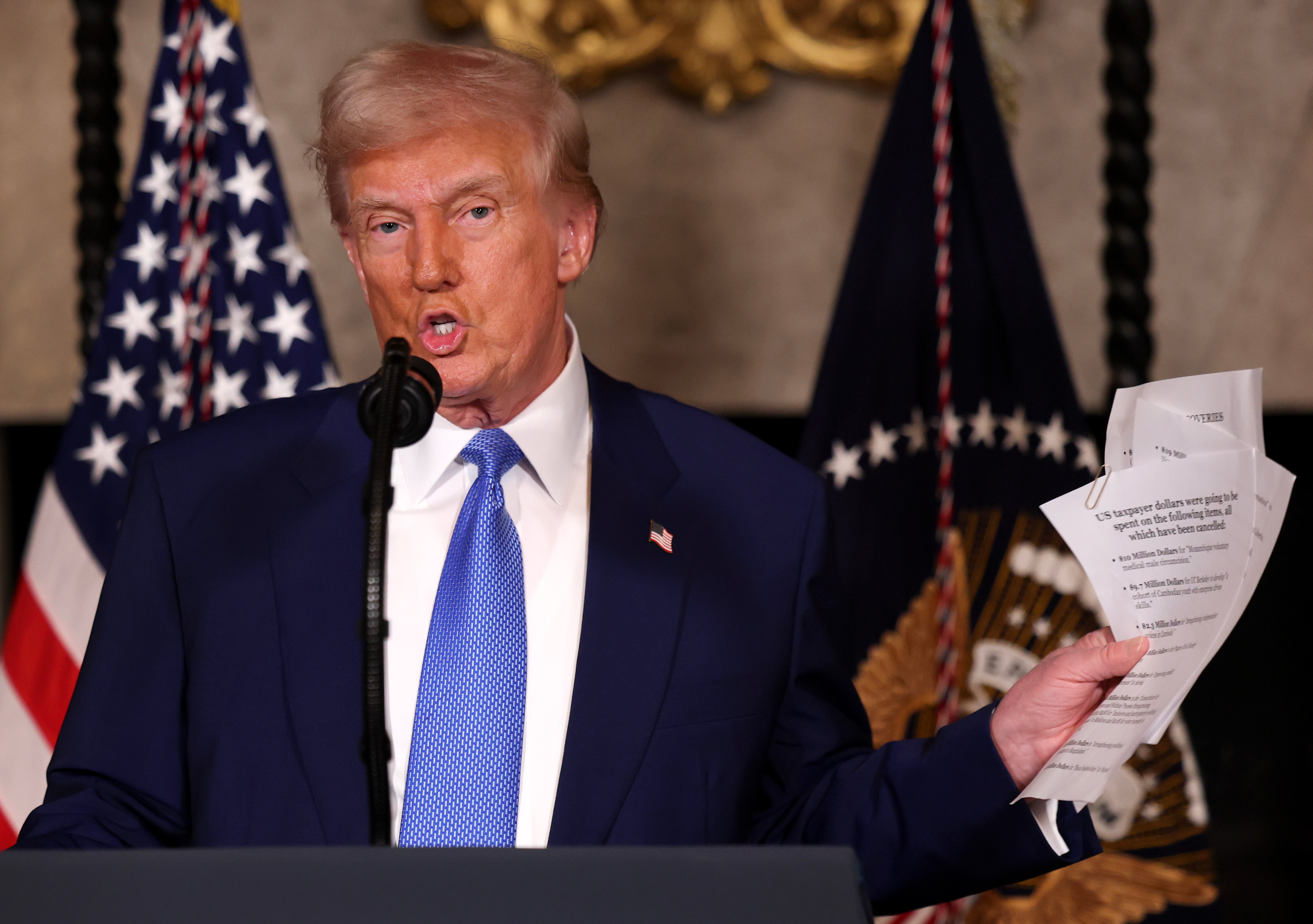 Trump je najavio izvršnu naredbu o neovisnim saveznim agencijama, istovremeno najavljujući izvršnu naredbu na IVF -u - što je postalo vruća tema tijekom njegove kampanje