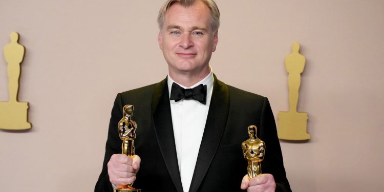 Producenti Jamesa Bonda navodno su odbili Christophera Nolana, koji je umjesto toga napravio Oppenheimer