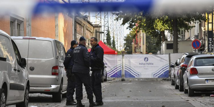 Pucnjava iz automatskog oružja u Bruxellesu: Poremećaj javnog prometa