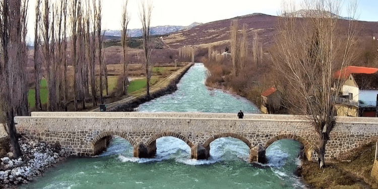 Pun kamion pastrve u 5 do 12: Vraćanje života u Zrmanju i oko nje