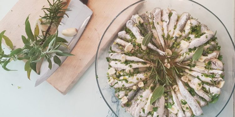 RECEPTI DUBROVAČKOG PRIMORJA Sarđele na primorski način |