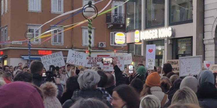 Riječki studenti podržali srpske kolege: “Solidarnost ne pozaje granice!”