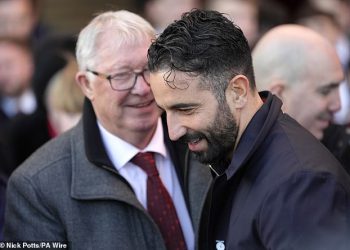 Ruben Amorim pridružuje se sir Alexu Fergusonu na spomen -službi Man Uniteda za žrtve zračne katastrofe u Münchenu kako bi odao počast 67 godina od tragedije