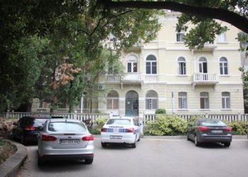 SVE OBJAVIO NA MREŽAMA! Snimao međunožje, psovao Hrvate, hvalio se fotografijama oružja kojim su ‘njegovi ubijali Hrvate’