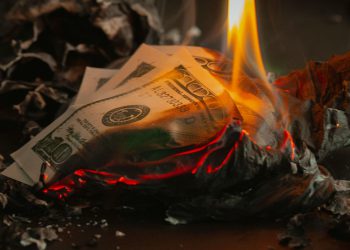 Safemoon (SFM) za lansiranje Memecoina na Solani (SOL) nakon spaljivanja većine opskrbe SFM -om