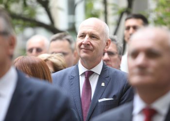 Slobodna Dalmacija – Opara oštro poručio Ivoševiću: ‘Kovačići su uzorni domoljubi, to je bilo bezobrazno! Treba paziti što se govori…’