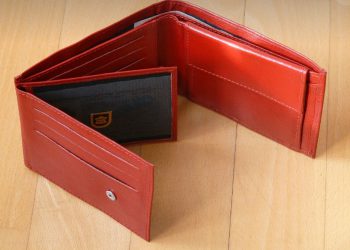 Splićanka na parkingu izgubila novčanik, moli poštenog nalaznika da se javi