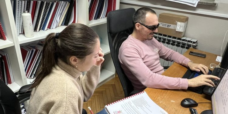 Split: Prilagodba udžbenika/literature za slijepe i slabovidne učenike