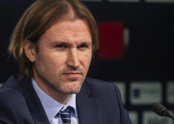 Sportske novosti – ANKETA: Je li Dinamo trebao smijeniti Marka Marića?