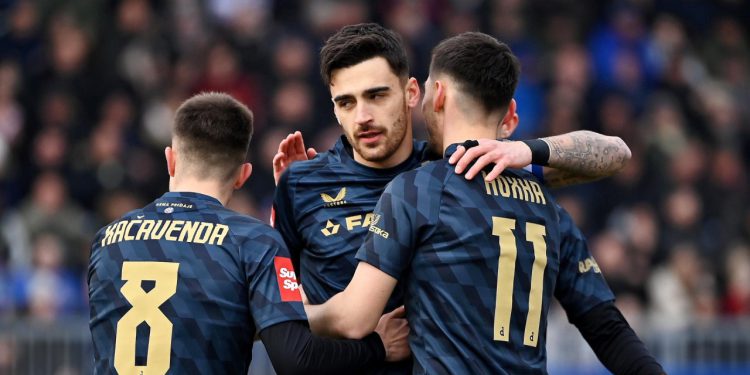 Sportske novosti – Cannavaro ga je gurnuo u stranu, a sada u njemu traži spas: ‘Vječna rezerva’ igra ‘kvalifikacije’ za Hajduk