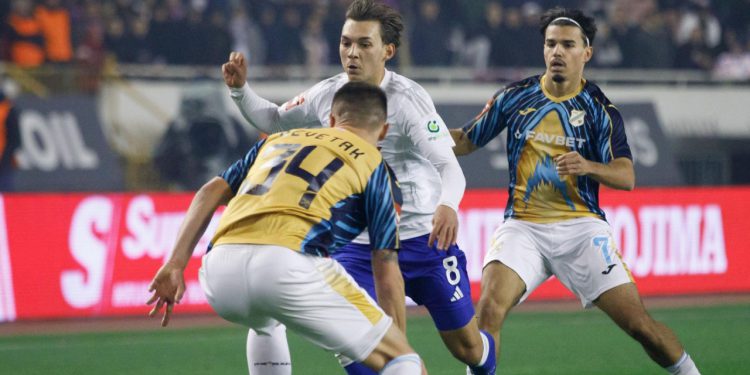 Sportske novosti – Hajduk dočekuje Rijeku, a Dinamo Osijek: Evo gdje gledati spektakularne okršaje u četvrtfinalu Kupa