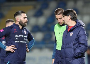 Sportske novosti – ‘Livaja je TV u boji za Budimira, Matanovića i mladog Ivanovića. Sreća da je Kustić bio pametan…’