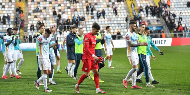 Sportske novosti – Neće biti iznenađenje ako Rijeka nastavi padati. Napadač joj je izgledao poput konobara iz seoske lige