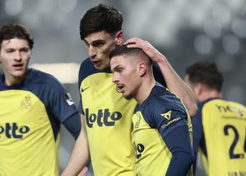 Sportske novosti – Problemi za Hrvata i društvo: Dan prije utakmice traže gdje igrati, Uefa im zabranila već dva stadiona