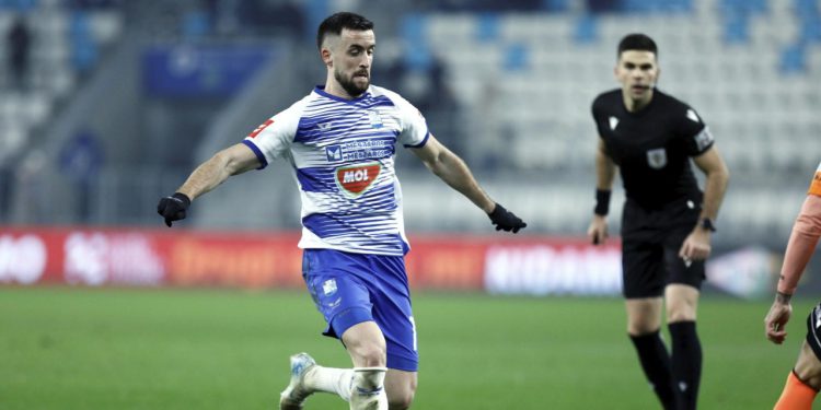 Sportske novosti – UŽIVO: GOOOL! Duje Čop zabio svoj prvi gol za Rijeku i ‘zaledio’ Opus Arenu, velika greška obrane Osijeka