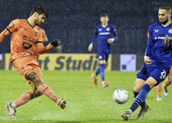 Sportske novosti – UŽIVO/VIDEO: Dinamo u pet minuta promašio čuda, nevjerojatan potez Malenice!