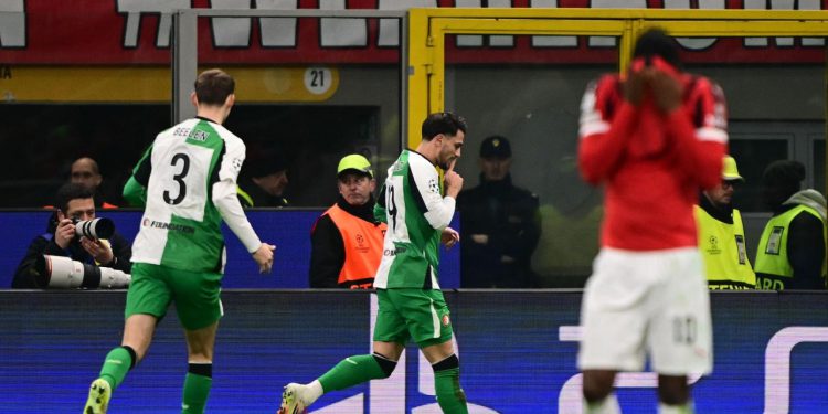 Sportske novosti – VIDEO: Milan poveo u prvoj minuti, ostao bez igrača zbog simuliranja, pa ispao iz Lige prvaka