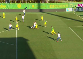 Sportske novosti – VIDEO: Pogledajte kontroverzan gol Hajduka u Puli. Bijeli iskoristili ‘ugašeni’ VAR