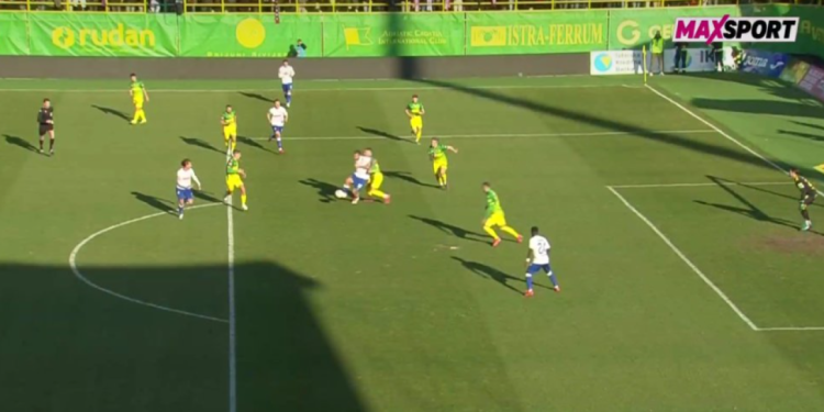 Sportske novosti – VIDEO: Pogledajte kontroverzan gol Hajduka u Puli. Bijeli iskoristili ‘ugašeni’ VAR