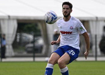 Sportske novosti – Vrijednost HNL-a se topi, Hajduk napustilo čak osam igrača, Rijeka napunila blagajnu
