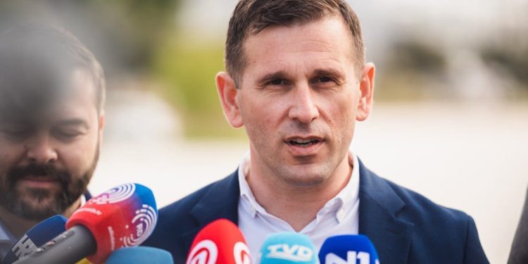 Šuta: “Split je postao talac osobnih interesa dvoje supružnika”