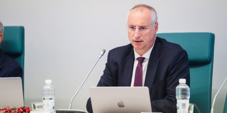 Šuta prozvao Puljka, pitao ga podržava li Ivoševićevo ponašanje. Gradonačelnik kratko odgovorio: “Nemam komentara”