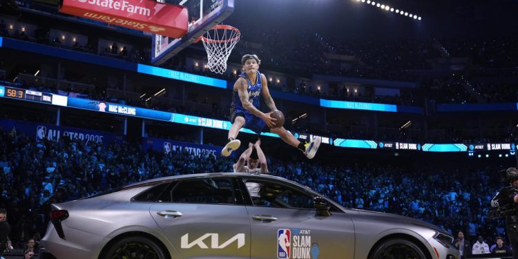 Sve zvijezde, Herro King iz Tre -a. U McClungu su drobljenje