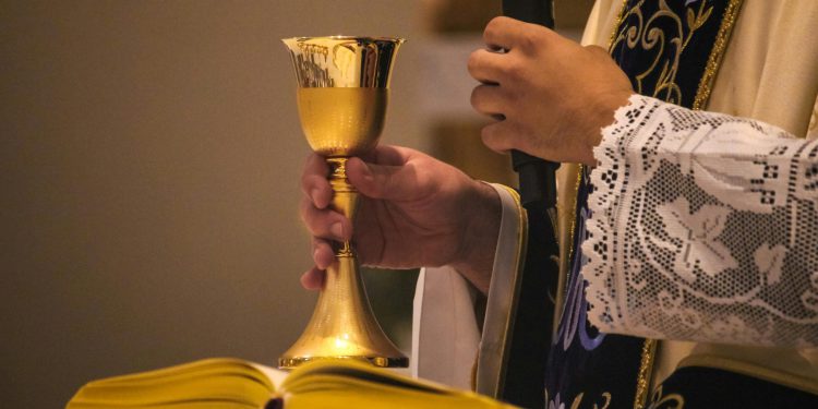 Svećenik mi je otkrio detalj s mise koji me zaprepastio: ‘Evo što se dogodi kad izgovorimo ovo’