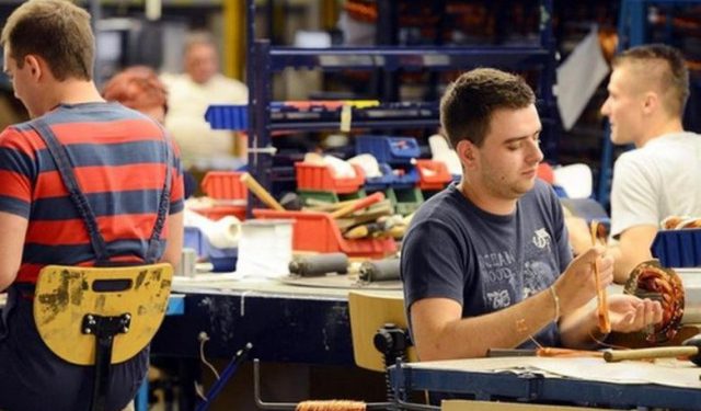 TRAŽITE POSAO Ovo su najplaćenije i najtraženije profesije u BiH za 2025. godinu