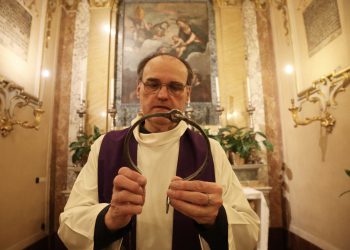 Talijanski svećenik zabrinut upozorio: ‘Vrag mi je rekao kako ulazi u ljudska tijela’