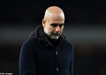 Thierry Henry sugerira da Pep Guardiola “nije dobro mentalno”, jer on uspoređuje muškarce City menadžera podijeljen od svoje supruge do vlastitog razvoda od 8 milijuna funti i kako ga je to ostavilo “ne može se nositi” prilikom igranja nogometa