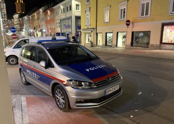 Tinejdžer je mrtav i pet ozlijeđenih nakon ‘nasumičnog’ napada noža u Austriji