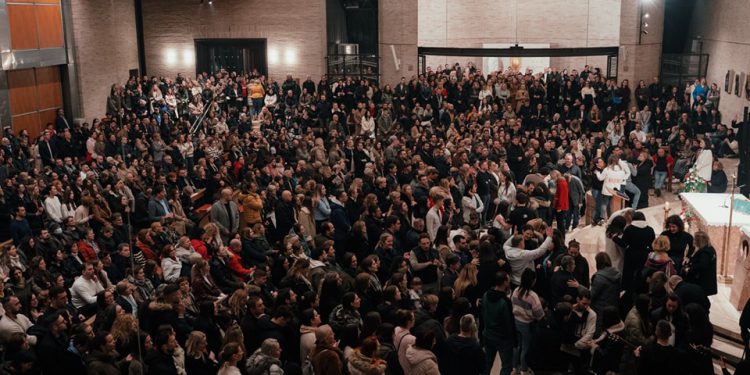 Tisuće ljudi na Jarunu na molitvi za ozdravljenje: ‘Isus je pohodio svoj narod’