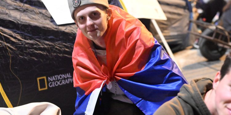 Tko su zapravo ljudi koji ruše diktaturu Vučića? ‘Hrvati, pa vi nas plaćate za ovo’