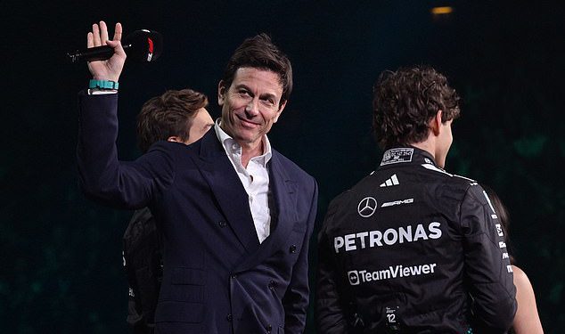 Toto Wolff razbija tišinu na booing suparnika Max Verstappen i Christian Horner na F1 75 Launch događaju: ‘Nije bilo potrebno’