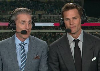 Travis Kelce, Patrick Mahomes i NFL Legende izdaju presudu Super Bowla na Tomu Bradyju usred kritike Foxa