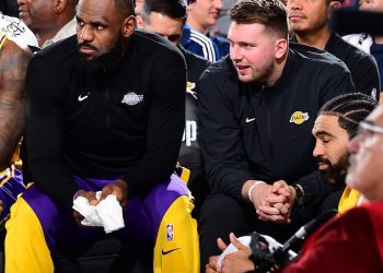 Trener Lakersa otkriva kada se nada da će Luka Doncić debitirati nakon što je bombaša NBA trgovina iz Dallasa