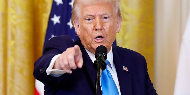 Trump cilja grupu za zaštitu potrošača u najnovijem Blitzu za obrezivanje vladinih agencija: Live