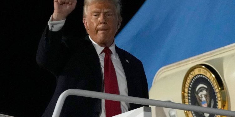 Trump kaže da bi ljudi trebali misliti na Gazu kao na “veliko mjesto za nekretnine” koje će SAD posjedovati