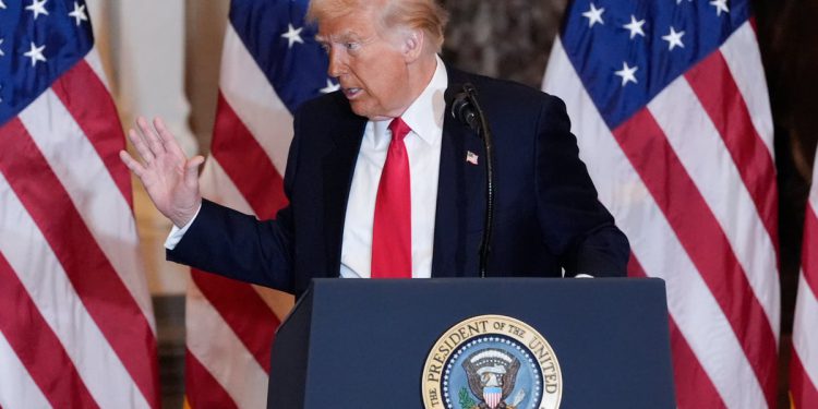 Trump kaže da naređuje glavnom odvjetniku da cilja “antikršćansku pristranost” s novom radnom skupinom “vjerske slobode”