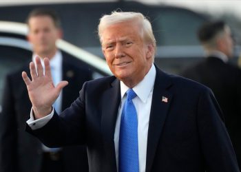 Trump postiže najviše odobrenja bilo kojeg mandata dok nova anketa otkriva da Amerika voli svoje politike