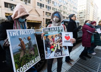 Trump poziva Vrhovnog suda da blokira USAID plaćanja u prvom doge testu za Justices